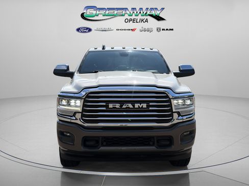 Used 2019 RAM 2500 Limited AWD/4WD image 2