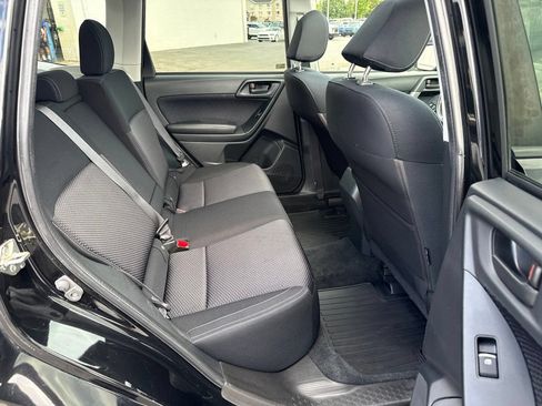 Used 2017 Subaru Forester 2.5i Premium AWD/4WD image 36