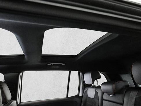 Certified 2023 Mercedes-Benz EQB 350 4MATIC SUV image 20