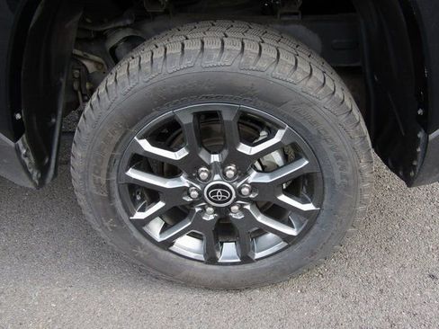 Used 2023 Toyota Tundra Platinum image 14