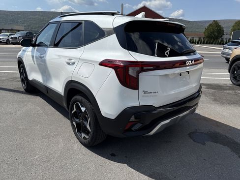 Certified 2025 Kia Seltos S AWD/4WD image 9