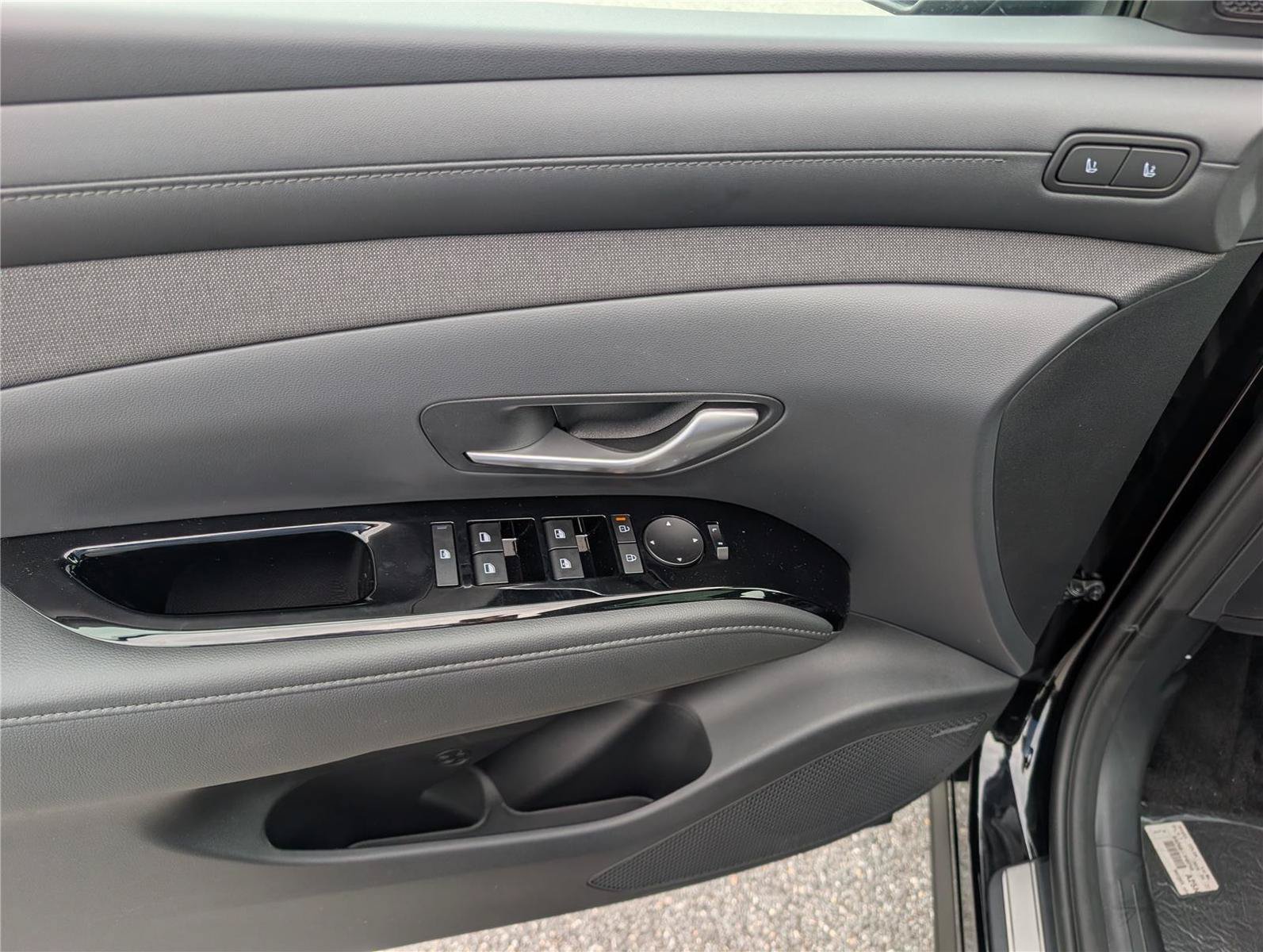 New 2026 Hyundai Tucson Limited AWD/4WD image 17