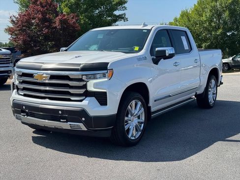 Used 2023 Chevrolet Silverado 1500 High Country w/ High Country Premium Package AWD/4WD image 7