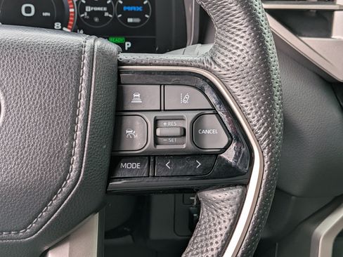 Used 2024 Toyota Tundra Limited AWD/4WD image 31