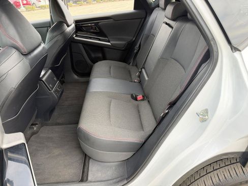 Used 2025 Toyota bZ4X AWD image 18