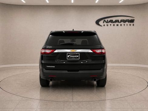 Used 2021 Chevrolet Traverse LS FWD image 5
