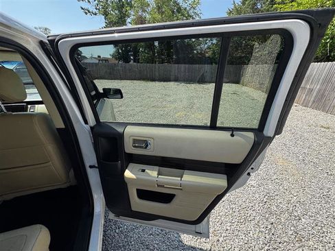 Used 2014 Ford Flex SEL w/ Equipment Group 202A image 33