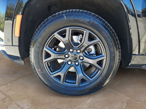 New 2026 Jeep Grand Wagoneer L Limited AWD/4WD image 30