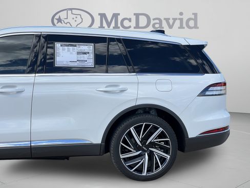 New 2025 Lincoln Aviator Reserve w/ Equipment Group 201A AWD/4WD image 31