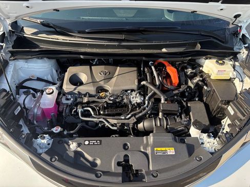 New 2026 Toyota Sienna Platinum AWD/4WD image 9