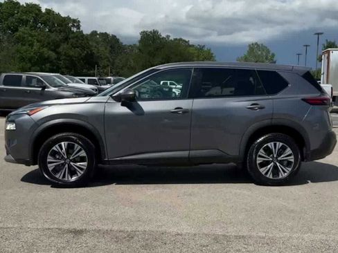 Used 2021 Nissan Rogue SV image 5