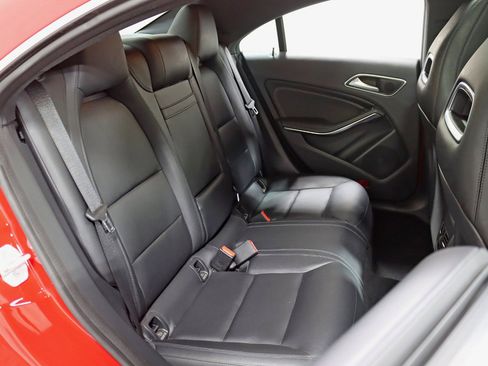 Used 2015 Mercedes-Benz CLA 250 4MATIC image 27