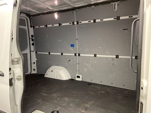 Used 2022 Mercedes-Benz Sprinter 144 Cargo image 17