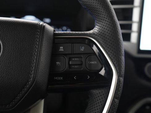 Used 2023 Toyota Sequoia Platinum image 29