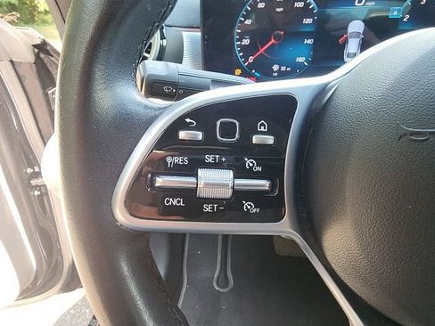 Used 2022 Mercedes-Benz CLA 250 image 20