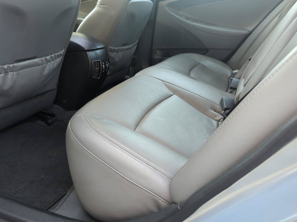 Used 2013 Hyundai Sonata Limited w/ Premium Pkg FWD image 14