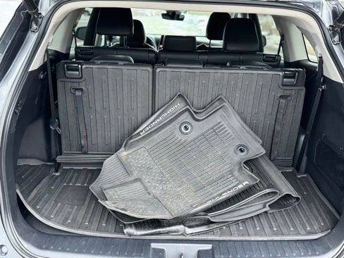 Certified 2020 Toyota Highlander XLE image 43