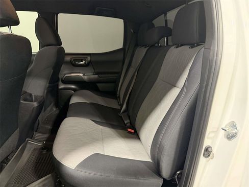 Used 2023 Toyota Tacoma TRD Sport image 12