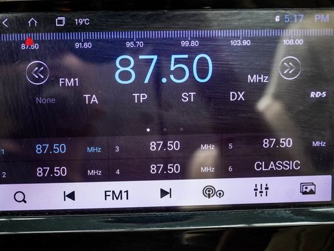 Used 2017 Maserati GranTurismo Sport image 22