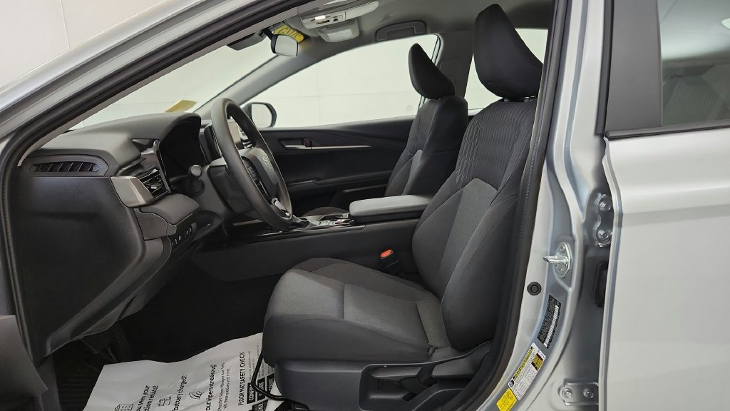 Certified 2025 Toyota Camry LE AWD/4WD image 25