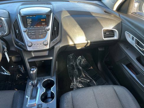 Used 2017 Chevrolet Equinox LS FWD image 31