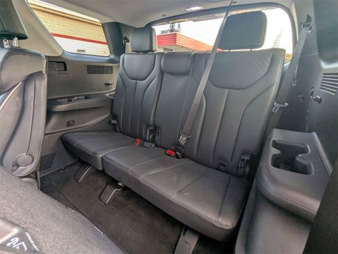 Used 2025 Hyundai Palisade SEL image 30