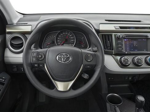 Used 2013 Toyota RAV4 XLE AWD/4WD image 4