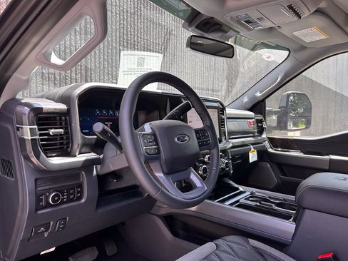 New 2026 Ford F250 Lariat w/ Black Appearance Package AWD/4WD image 10