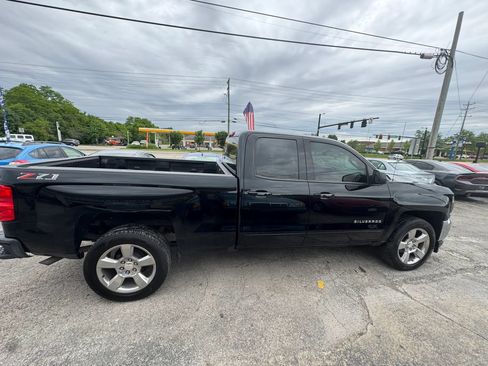 Used 2018 Chevrolet Silverado 1500 LT w/ All Star Edition AWD/4WD image 8