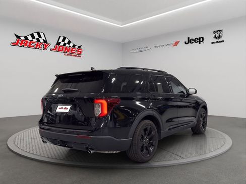 Used 2023 Ford Explorer ST-Line w/ Class IV Trailer Tow Package image 9