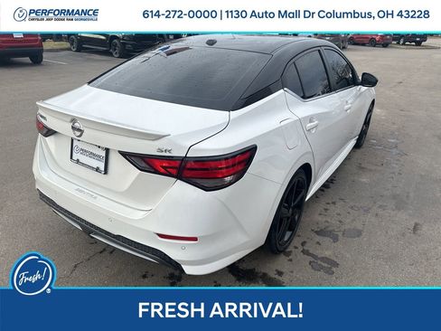 Used 2022 Nissan Sentra SR w/ Lighting Package image 4