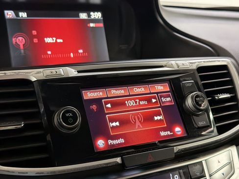 Used 2015 Honda Accord EX-L image 19