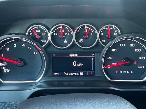 Used 2021 Chevrolet Silverado 1500 LT AWD/4WD image 11