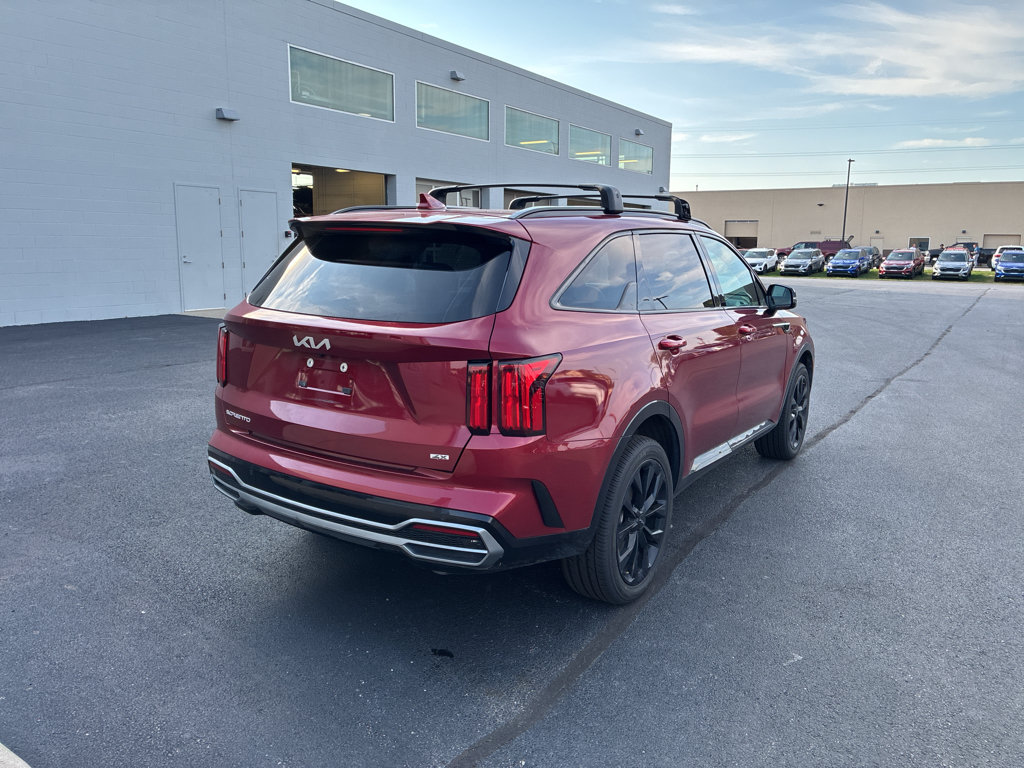 Used 2023 Kia Sorento SX AWD/4WD image 7