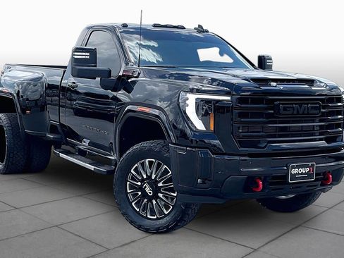 Used 2025 GMC Sierra 3500 SLE AWD/4WD image 2