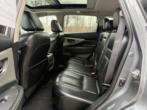 Used 2018 Nissan Murano SL w/ Moonroof Package image 14