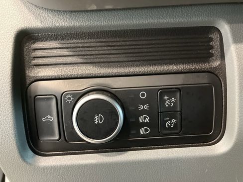 Used 2024 Ford F350 XLT image 14