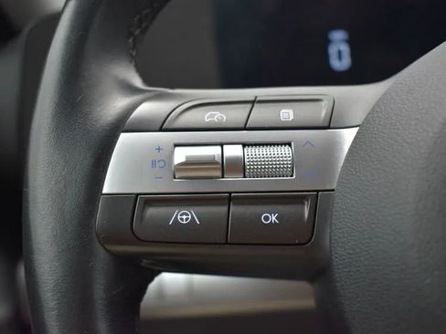 Used 2024 Hyundai Kona SEL image 25