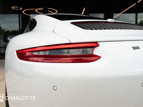Used 2019 Porsche 911 Carrera T image 14