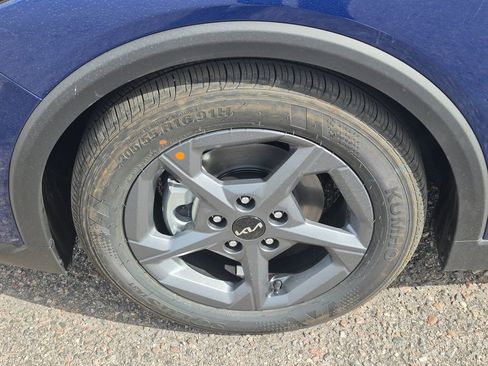 New 2026 Kia K4 LXS image 17