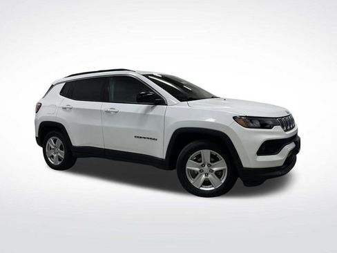 Used 2022 Jeep Compass Latitude image 36