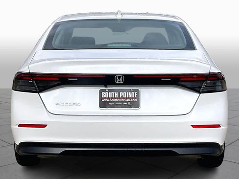 Used 2024 Honda Accord EX image 4