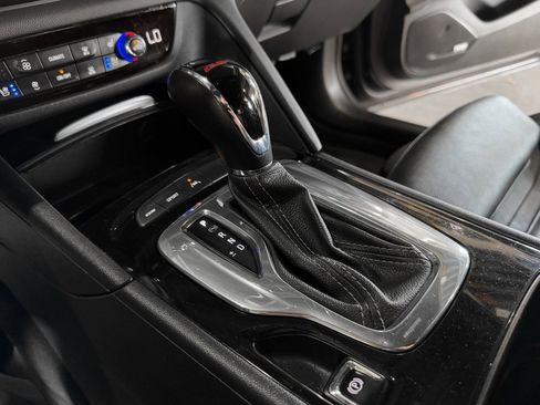 Used 2019 Buick Regal GS image 32