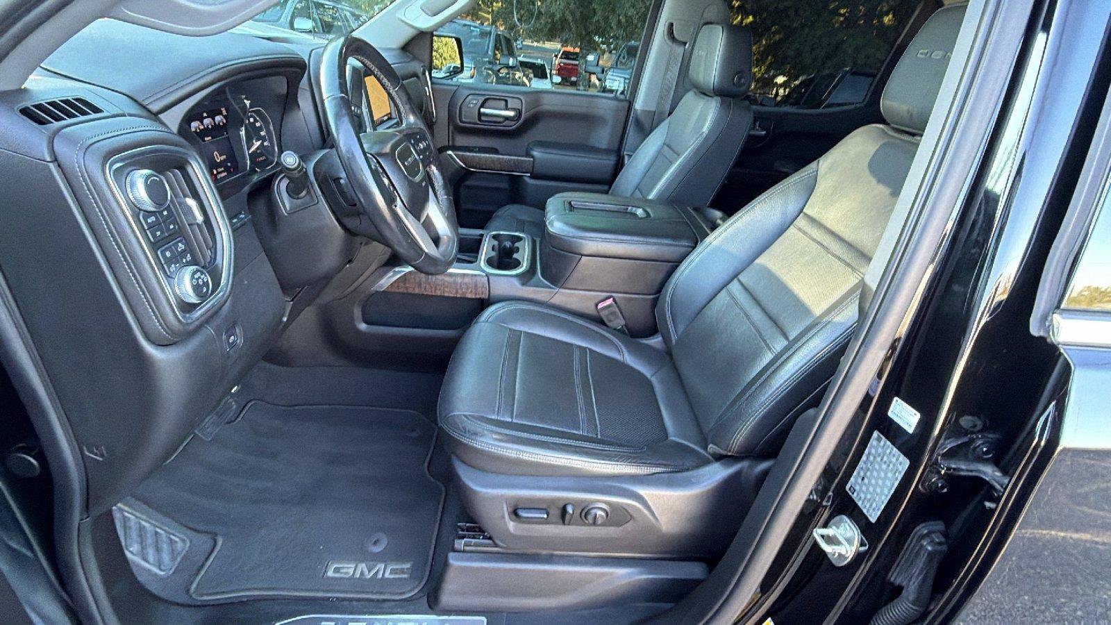 Used 2019 GMC Sierra 1500 Denali w/ Denali Ultimate Package AWD/4WD image 17