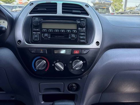 Used 2001 Toyota RAV4 2WD image 16
