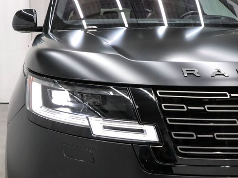 Used 2023 Land Rover Range Rover SE image 49