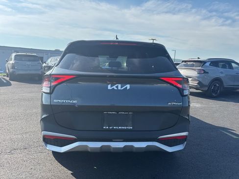 Certified 2023 Kia Sportage EX FWD image 4