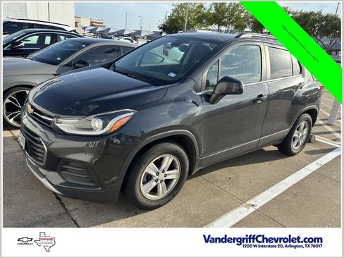 Used 2018 Chevrolet Trax LT FWD image 1