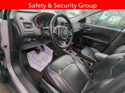 Used 2019 Jeep Compass Trailhawk w/ Leather Interior Group AWD/4WD image 7