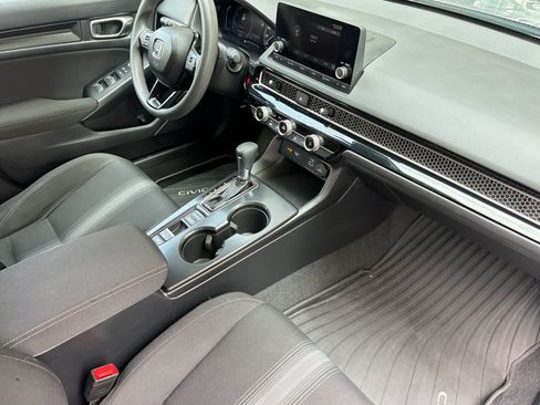 Used 2023 Honda Civic LX image 17